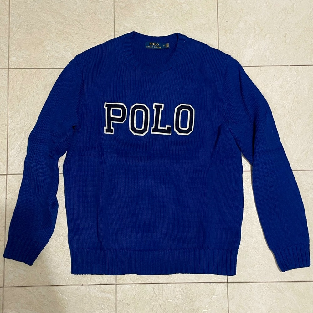 Knit sweater classic fit size medium